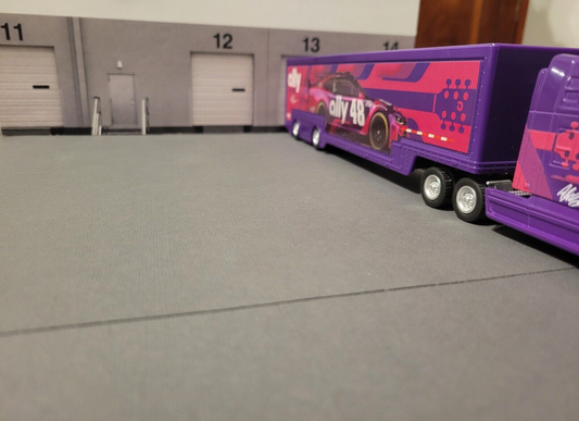 1/64 Scale Loading Dock Diorama