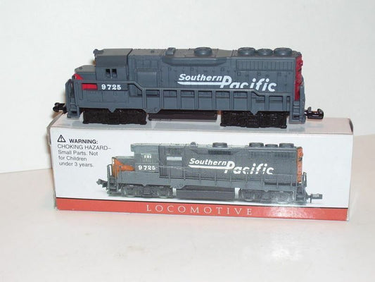 Southern Pacific Locomotive #9725 Model Train